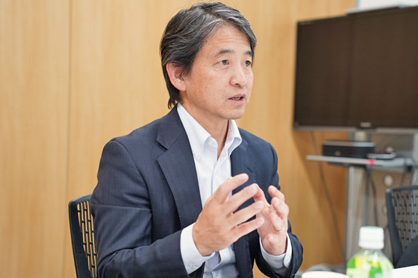 エイツーヘルスケアの神谷均社長の写真