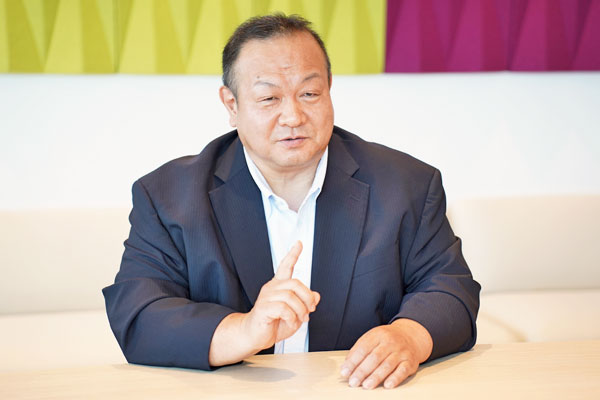 片岡睦国統括部長